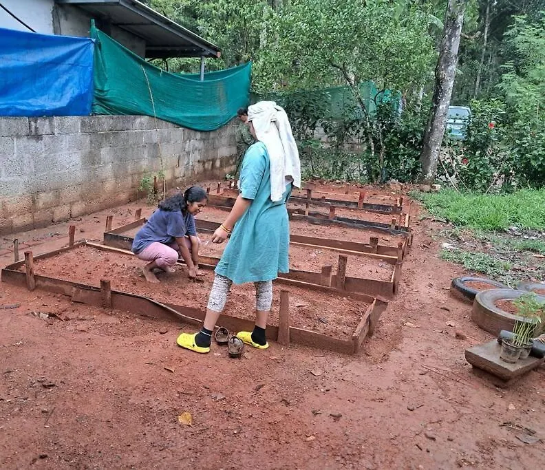 Project Remember By Maanushi Foundation Теккади Апартаменты